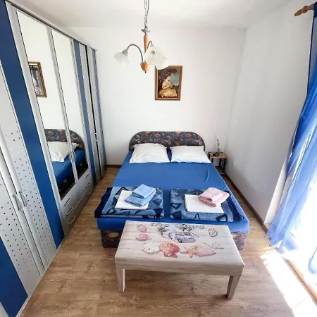 Lägenhet With Sea View In - 75 M² - Terrace Jadranovo