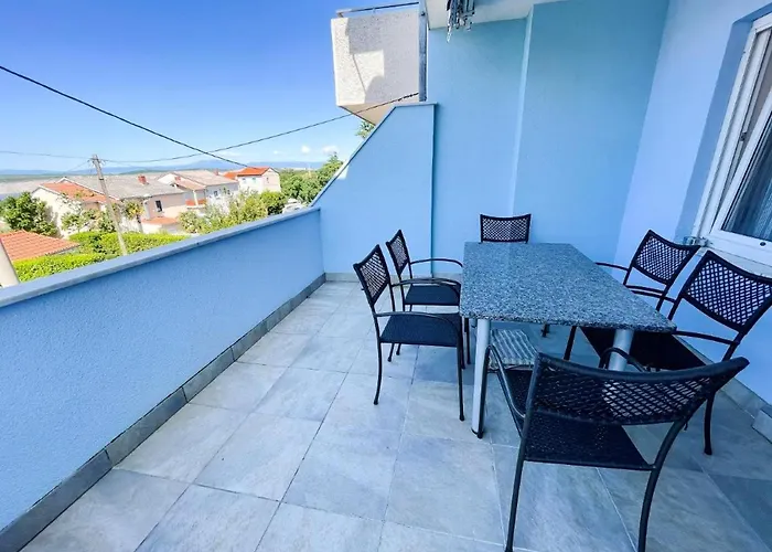With Sea View In - 75 M² - Terrace Apartment Jadranovo