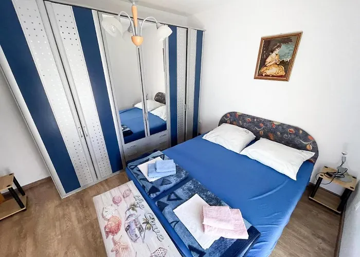 With Sea View In - 75 M² - Terrace Apartment