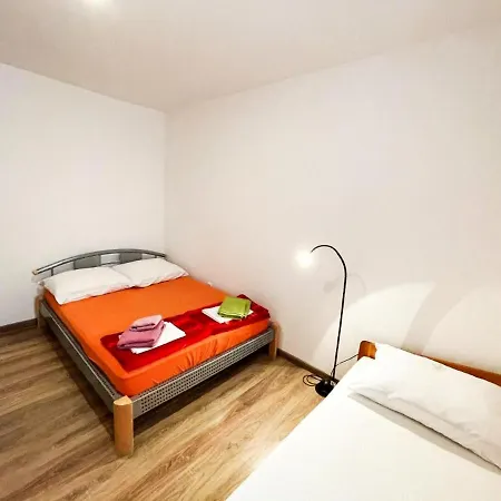2 Bedrooms With Sea View Furnished Terrace And Wifi At דירה *