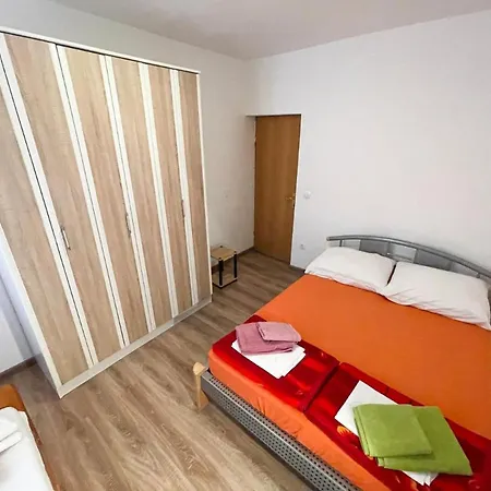 With Sea View In - 75 M² - Terrace Appartamento