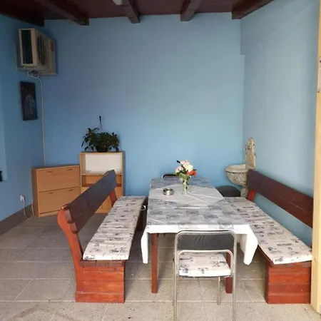 Appartamento With Sea View In - 75 M² - Terrace Jadranovo